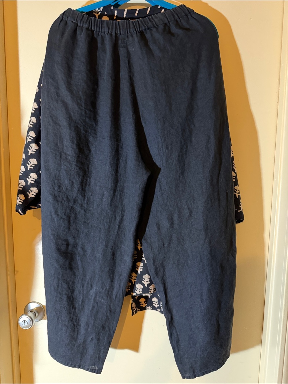 FLAX - Linen Pants - Inseam 23” -cropped - pockets - SZ S - Picture 3 of 3